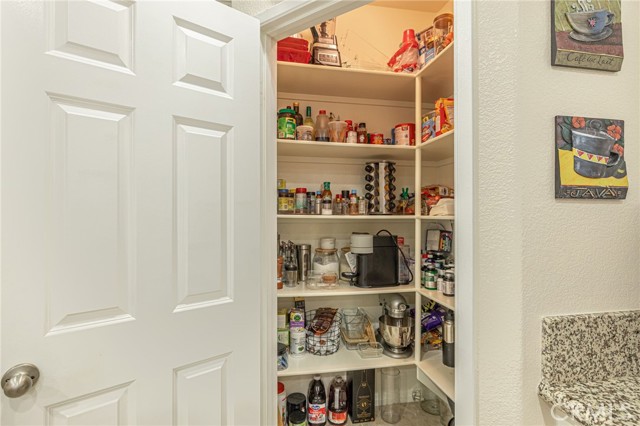 2534 Mapleleaf Terrace, Palmdale CA: https://media.crmls.org/medias/61616150-23ca-44b5-8a4a-da5d4ccae880.jpg