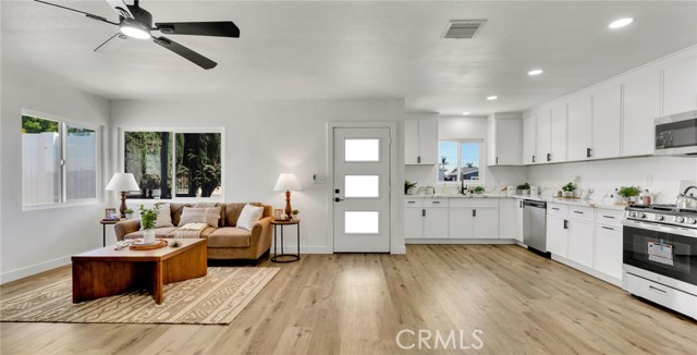 Detail Gallery Image 9 of 28 For 8606 Edwin St, Rancho Cucamonga,  CA 91730 - 4 Beds | 2 Baths