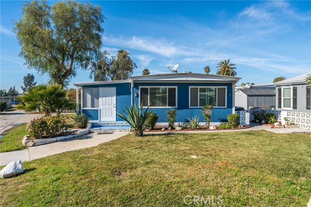 Detail Gallery Image 1 of 1 For 5800 Hamner #176,  Corona,  CA 91752 - 3 Beds | 2 Baths
