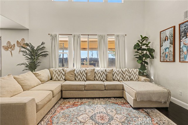 Detail Gallery Image 10 of 54 For 2001 Sola Ct, Atwater,  CA 95301 - 5 Beds | 3/1 Baths