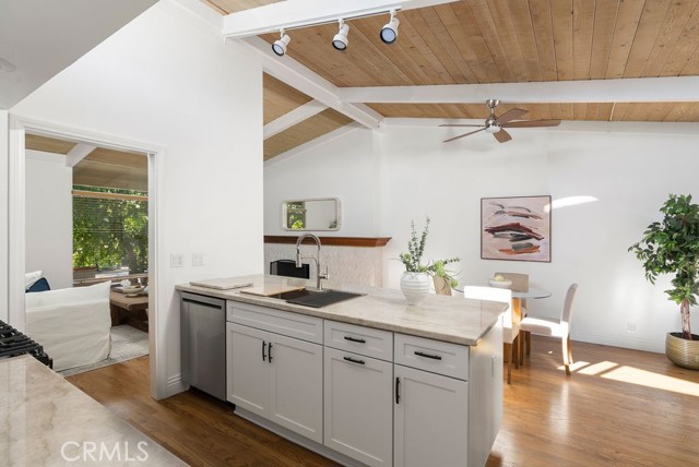 Detail Gallery Image 6 of 21 For 24463 La Cresta #2,  Dana Point,  CA 92629 - 2 Beds | 2 Baths