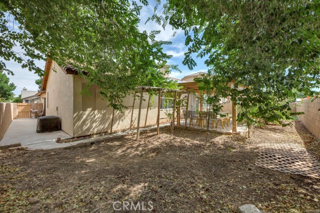 1250 W Avenue H7, Lancaster CA: https://media.crmls.org/medias/6162c74b-8c26-42da-89a7-a9affa0f936e.jpg