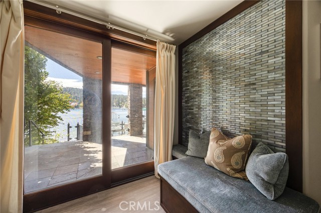 28103 Point Hamiltair, Lake Arrowhead, CA 92352