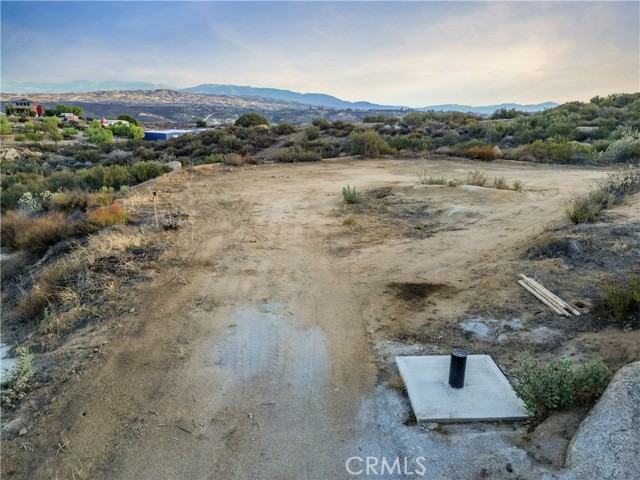 45 Intrepid, Temecula CA: https://media.crmls.org/medias/6163f10f-4437-4ad7-b59e-e3979fb7efcc.jpg