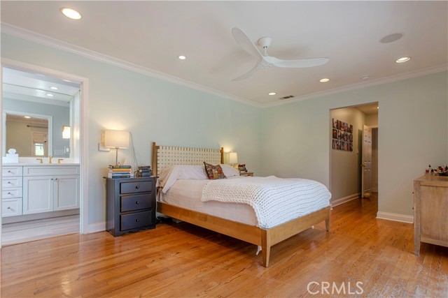 7520 W 90th Street, Los Angeles CA: https://media.crmls.org/medias/61655425-4918-4bb9-86d1-bef8dcc086d7.jpg