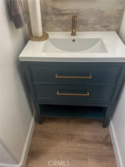 Detail Gallery Image 17 of 37 For 2000 San Antonio Dr, Corona, Corona,  CA 92882 - 3 Beds | 2/1 Baths