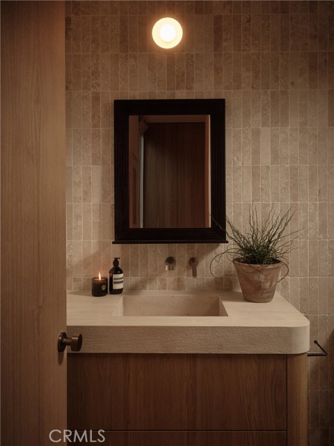 Image 18 of 36 For 3712 Goodland Avenue