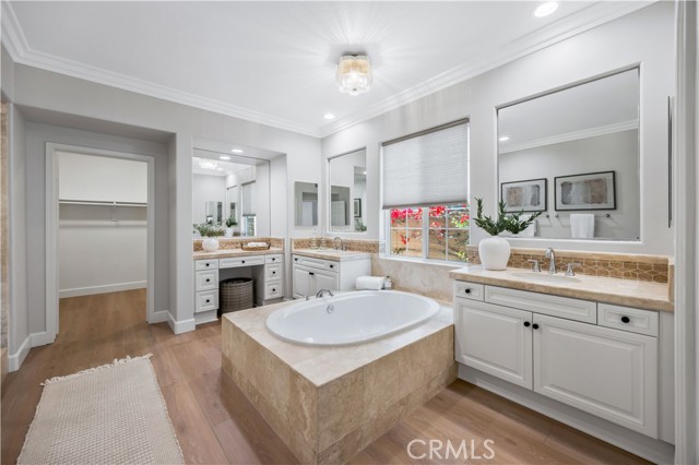 9 Whitford, Irvine CA: https://media.crmls.org/medias/616750a9-8114-43c5-9bab-6aabfb6b5142.jpg