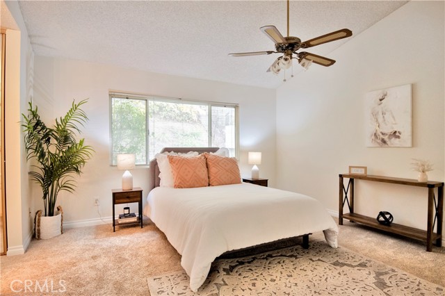 Detail Gallery Image 15 of 26 For 21849 Peppercorn Dr, Saugus,  CA 91350 - 3 Beds | 2 Baths