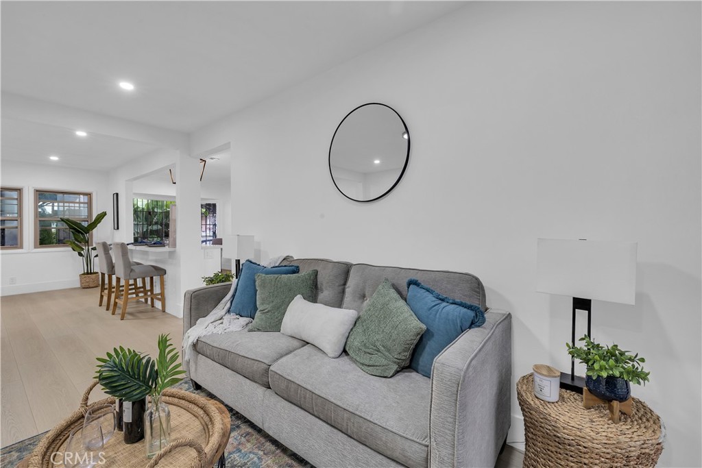 6167A3Bd 1B8A 4129 B660 Fa146A670320 10213 S 1St Avenue, Inglewood, Ca 90303 &Lt;Span Style='BackgroundColor:transparent;Padding:0Px;'&Gt; &Lt;Small&Gt; &Lt;I&Gt; &Lt;/I&Gt; &Lt;/Small&Gt;&Lt;/Span&Gt;