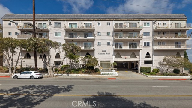 1108 Camino Real, Redondo Beach, California 90277, 2 Bedrooms Bedrooms, ,1 BathroomBathrooms,Residential,Sold,Camino Real,SB21221645