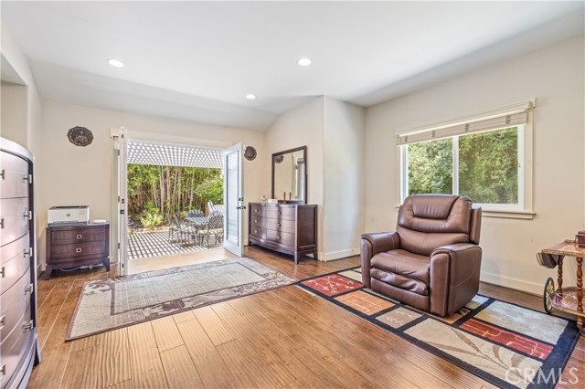 Detail Gallery Image 30 of 58 For 13621 Erwin St, Van Nuys,  CA 91401 - 4 Beds | 3 Baths