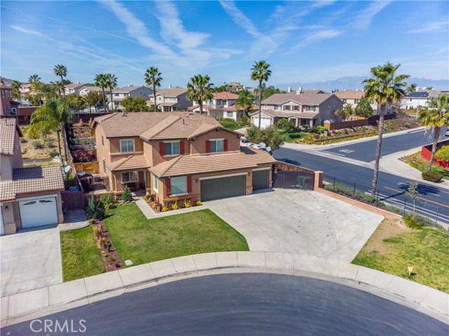 17177 Woodentree Ln, Riverside, CA 92503