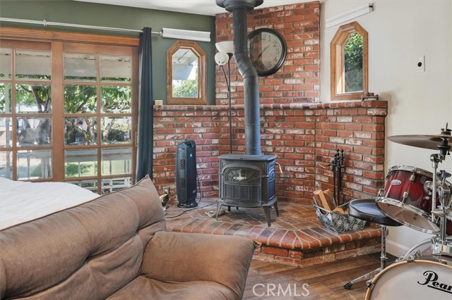 25112 De Wolfe Road, Newhall CA: https://media.crmls.org/medias/61693c2f-3d9d-47b5-8a2d-9288e9e907c5.jpg