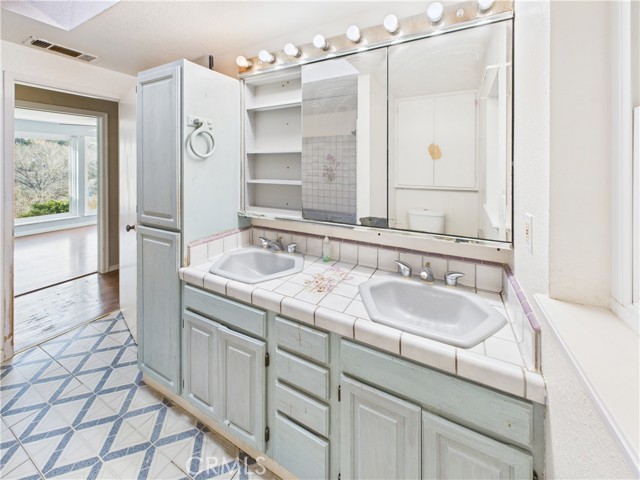 Detail Gallery Image 10 of 37 For 6576 State Highway 140, Midpines,  CA 95345 - 3 Beds | 2 Baths