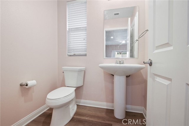 Detail Gallery Image 8 of 14 For 1452 S White Ave #5,  Pomona,  CA 91766 - 4 Beds | 3 Baths
