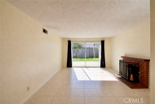 Detail Gallery Image 4 of 16 For 9172 Chelsea Cir, Westminster,  CA 92683 - 3 Beds | 2 Baths