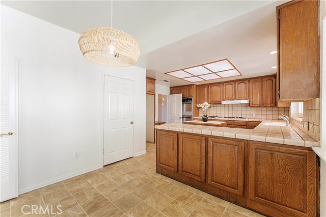 1567 Westholme Avenue, Los Angeles CA: https://media.crmls.org/medias/616af8c4-420e-430f-a60c-31503d7e76f9.jpg
