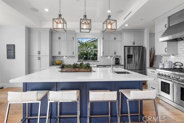 2306 Robinson Street, Redondo Beach, California 90278, 5 Bedrooms Bedrooms, ,4 BathroomsBathrooms,Residential,Sold,Robinson,SB22018047