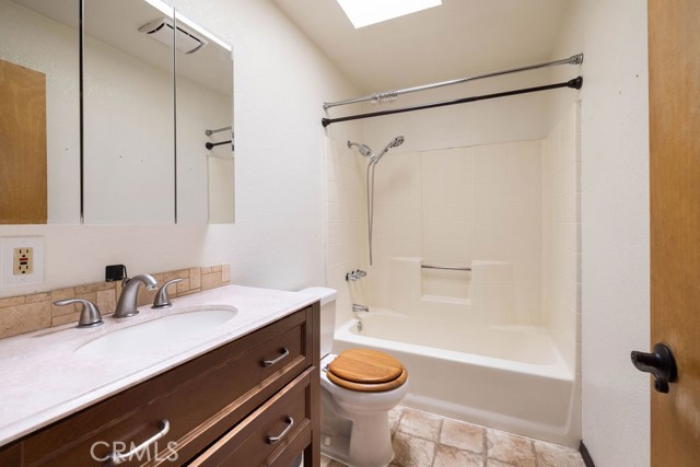 1178 Pine Ridge Lane, Big Bear City CA: https://media.crmls.org/medias/616bef2e-0161-49a1-997c-a3bf445520e3.jpg