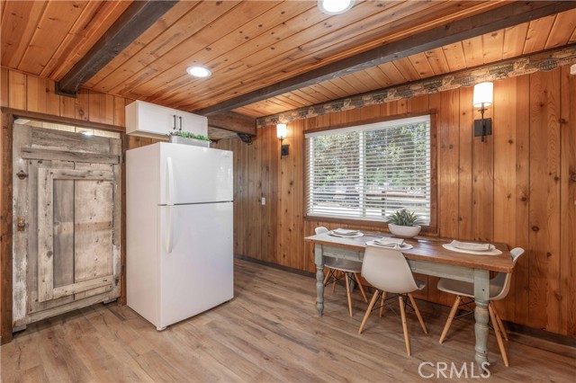 Detail Gallery Image 11 of 46 For 2127 7th Ln, Big Bear City,  CA 92314 - 2 Beds | 1/1 Baths