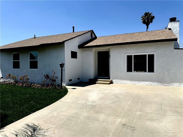 16913 Covello Street, Van Nuys CA: https://media.crmls.org/medias/616c04c8-a918-42cd-b6c5-a5c547cf764c.jpg