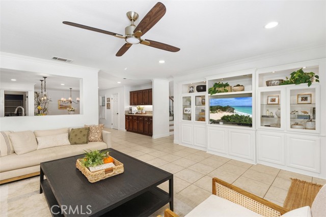 Detail Gallery Image 12 of 31 For 342 Selkirk Drive, Corona,  CA 92881 - 4 Beds | 2/1 Baths