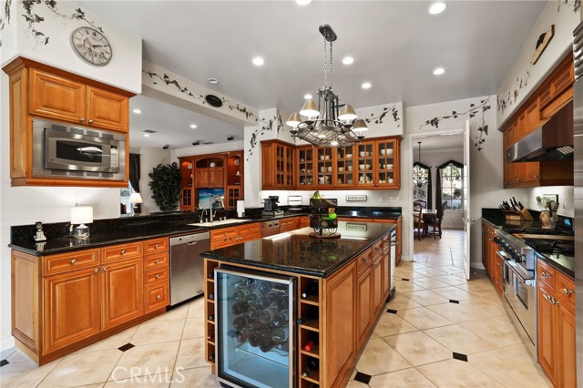 Detail Gallery Image 16 of 75 For 1731 Vista Lomitas, Fullerton,  CA 92831 - 5 Beds | 5/1 Baths