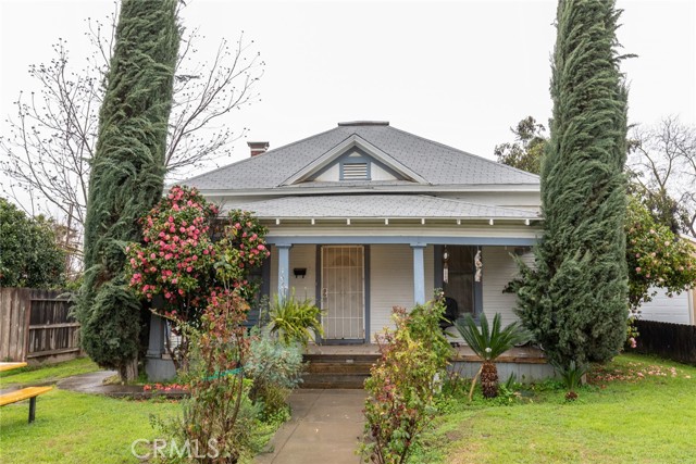 Detail Gallery Image 2 of 36 For 1031 K, Reedley,  CA 93654 - 3 Beds | 1 Baths