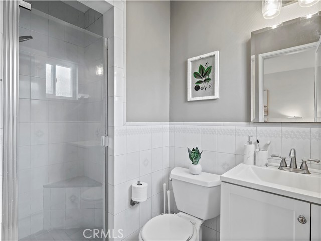 Detail Gallery Image 30 of 57 For 8110 Lesner Ave, Lake Balboa,  CA 91406 - 3 Beds | 2 Baths