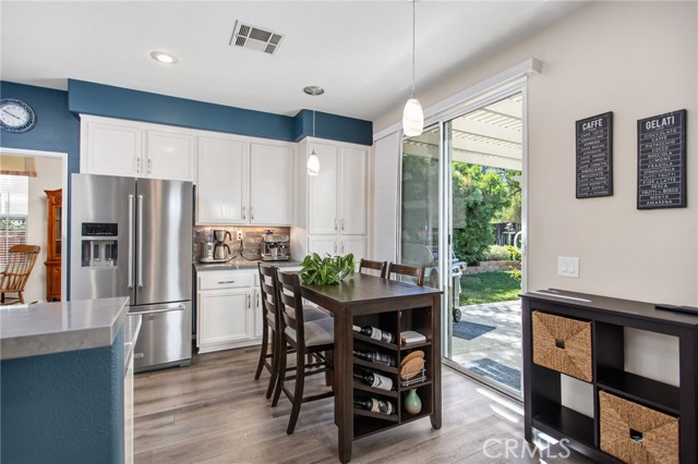 39691 Ashland Way, Murrieta CA: https://media.crmls.org/medias/616d9565-c22b-4923-b88e-e63f93ef10a3.jpg
