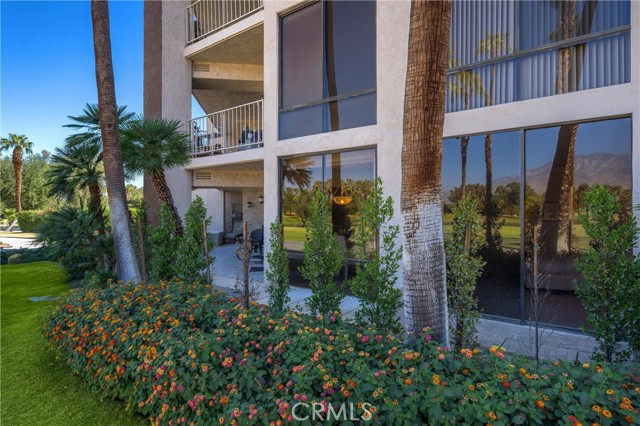 Detail Gallery Image 6 of 47 For 910 Island Drive #112,  Rancho Mirage,  CA 92270 - 2 Beds | 2 Baths