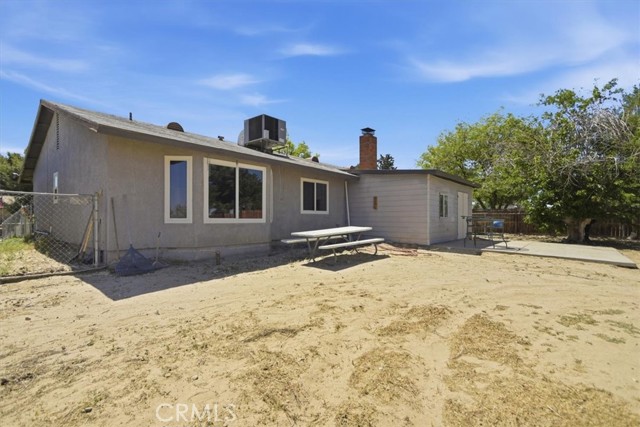 15235 Newmont, Lancaster CA: https://media.crmls.org/medias/616f691a-409e-410c-aec6-d62db0116a5e.jpg