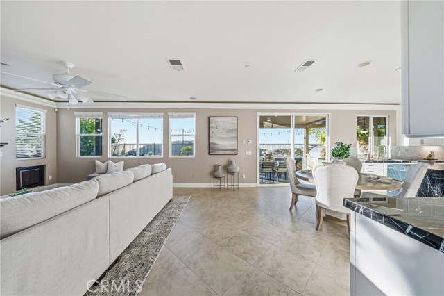 914 Tucana, San Marcos CA: https://media.crmls.org/medias/616f6e0d-eb59-4ea7-a1ba-2debf08c94ee.jpg