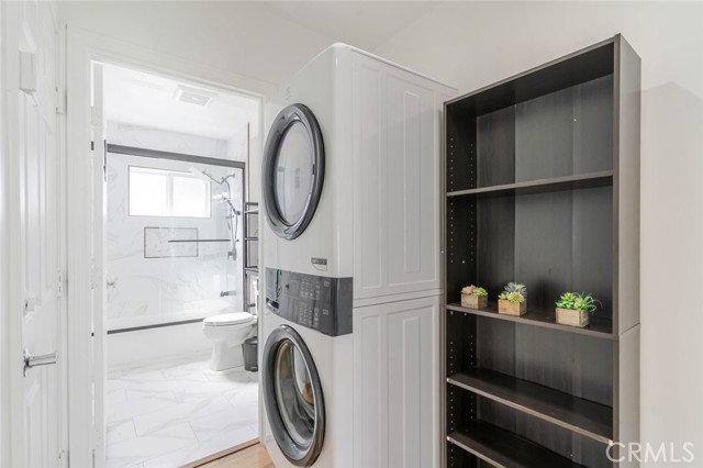 7315 Jamieson Avenue, Reseda CA: https://media.crmls.org/medias/616f8d76-cff5-48fe-b3f9-b2422aadea3a.jpg