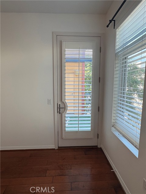 4050 Glencoe Avenue, Marina del Rey CA: https://media.crmls.org/medias/617020ef-a439-4cc4-a9a7-e1c774bb2e56.jpg