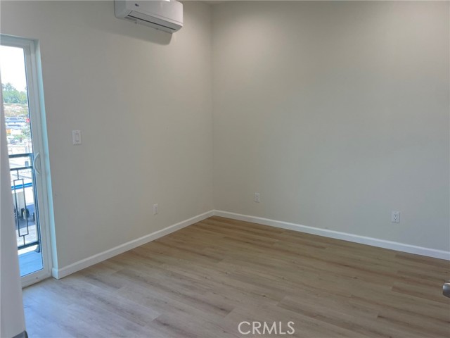 Detail Gallery Image 17 of 19 For 315 N Alvarado St #1/2,  Los Angeles,  CA 90026 - 4 Beds | 3 Baths