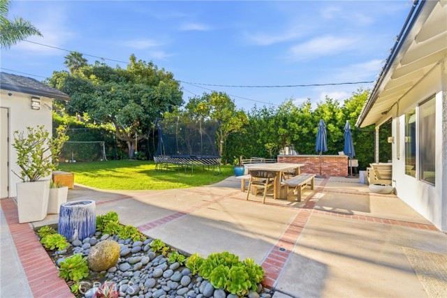 Detail Gallery Image 16 of 22 For 285 Sierks Street, Costa Mesa,  CA 92627 - 5 Beds | 3 Baths