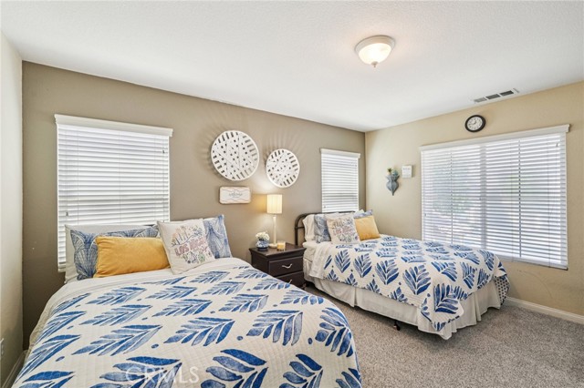 7919 Spring Hill Street, Chino CA: https://media.crmls.org/medias/61728517-a403-4bd6-a16d-b1f1b789ffb9.jpg
