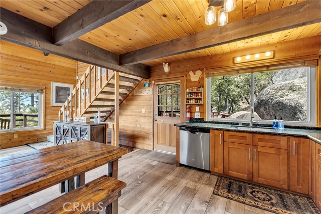 Detail Gallery Image 27 of 60 For 24560 Bluff Rd, Idyllwild,  CA 92549 - 2 Beds | 2 Baths