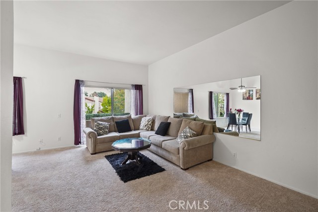 Detail Gallery Image 4 of 31 For 1712 Sinaloa Rd #203,  Simi Valley,  CA 93065 - 2 Beds | 2 Baths