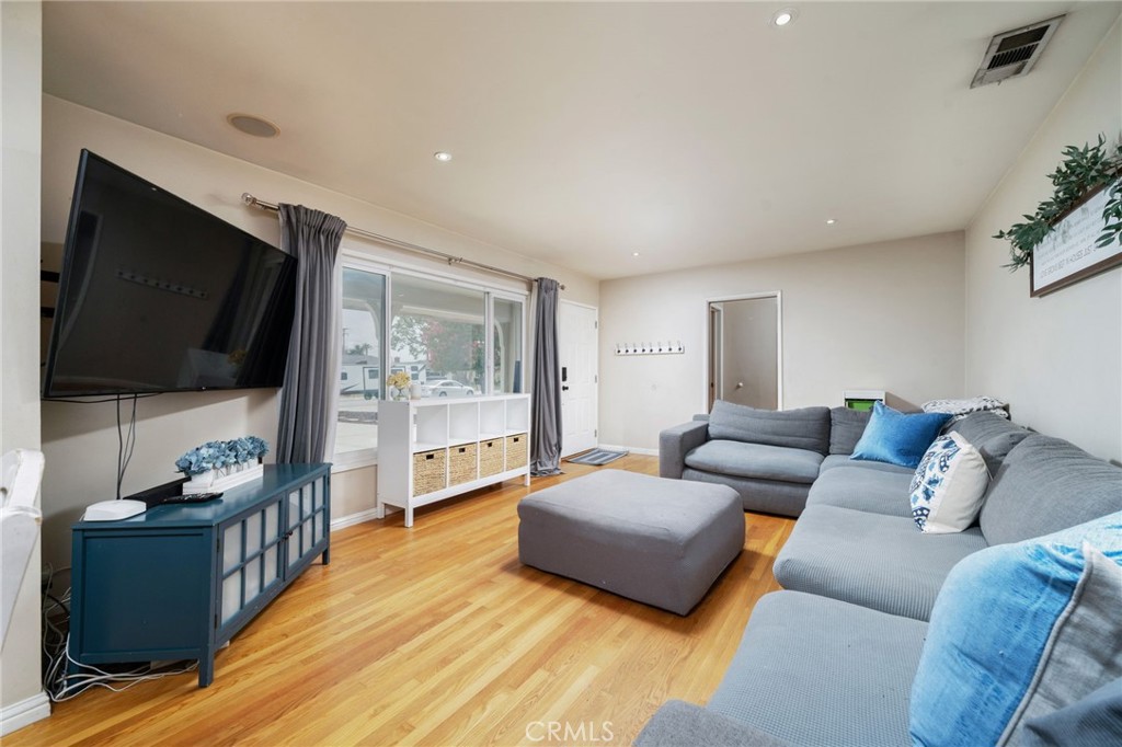 MLS #CV25162223 img 8