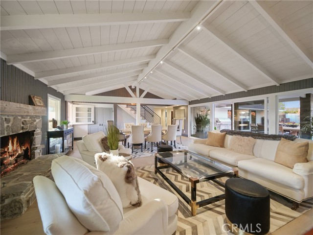 Detail Gallery Image 5 of 28 For 2000 Marlin Way, Newport Beach,  CA 92660 - 4 Beds | 3/1 Baths