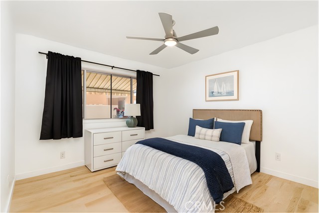 Detail Gallery Image 8 of 13 For 527 Cedar 2e,  Long Beach,  CA 90802 - 2 Beds | 1 Baths