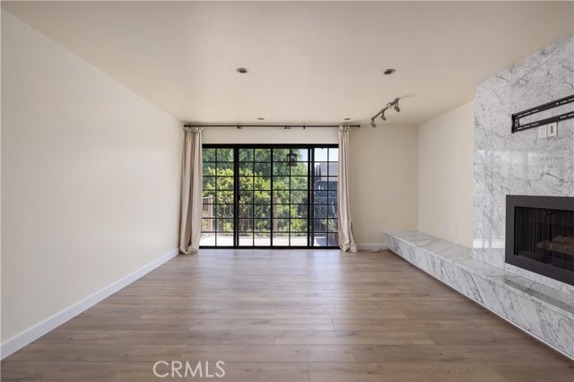 3665 S Bear Street, Santa Ana CA: https://media.crmls.org/medias/6176f2da-e0df-47f1-a250-4aadb1f7d24b.jpg