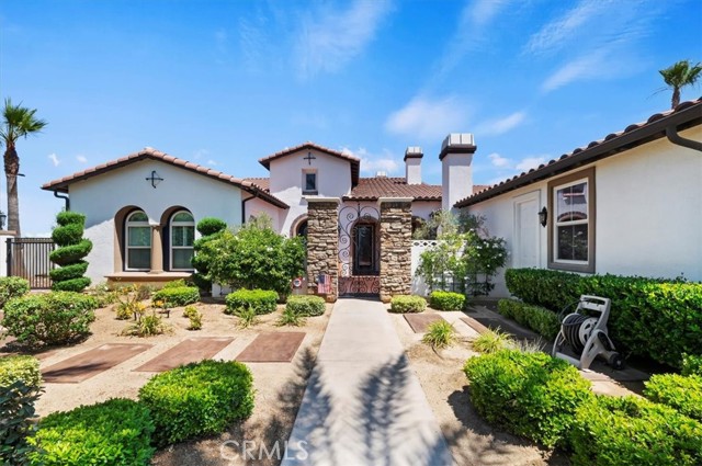 16850 Nandina Avenue, Riverside CA: https://media.crmls.org/medias/617709c5-2cbf-4a17-868f-cfcbbdb0d505.jpg