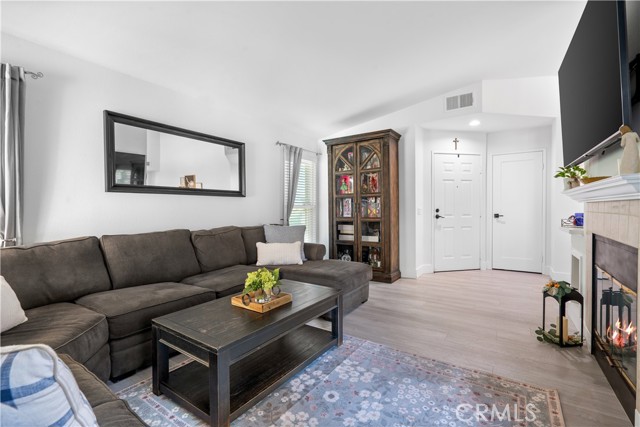 Detail Gallery Image 4 of 29 For 5225 Box Canyon Ct 21g,  Yorba Linda,  CA 92887 - 2 Beds | 2 Baths