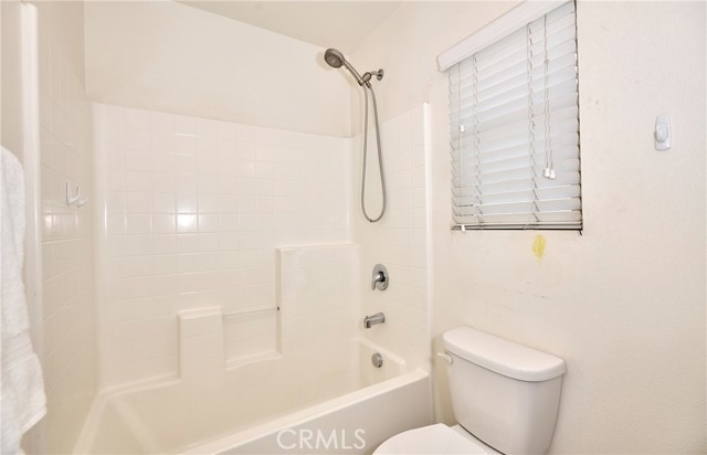 Detail Gallery Image 34 of 49 For 16782 Buttonwood, Fontana,  CA 92336 - 4 Beds | 3 Baths