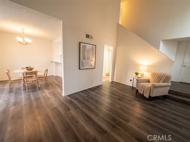 Detail Gallery Image 3 of 11 For 7 Stanford Ct, Irvine,  CA 92612 - 3 Beds | 3 Baths