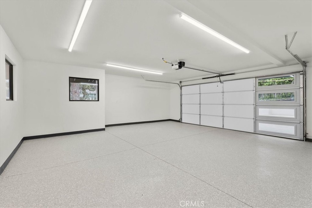 https://media.crmls.org/medias/617856be-dacf-448d-b9a4-dd516b3c836d.jpg?preset=X-Large